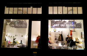Exposition Un nouvel art du papier vitrine